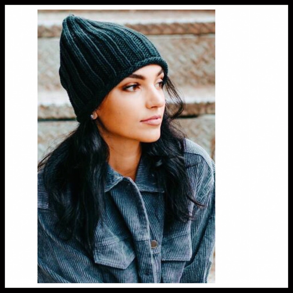 FREE PEOPLE BLACK RIB KNIT SLOUCHY BEANIE HAT A2C - Picture 6 of 8